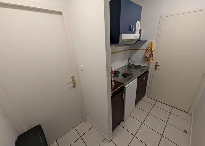 Dans Avec Piscine Exterieure 公寓